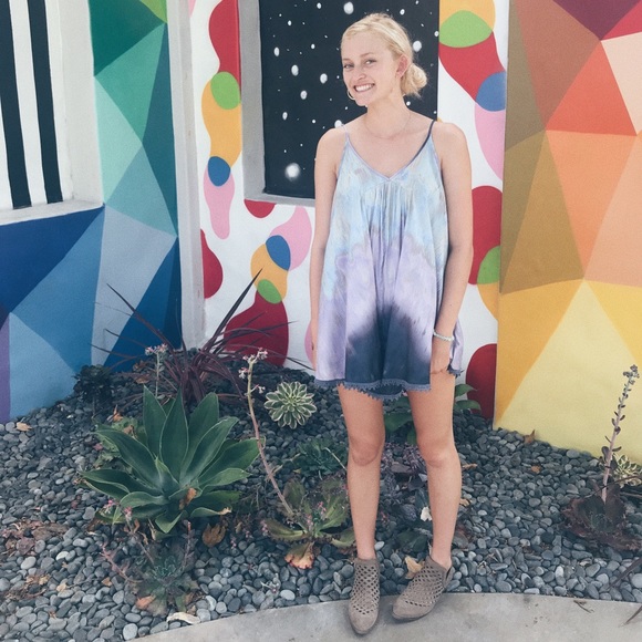 hollyhesseltine
